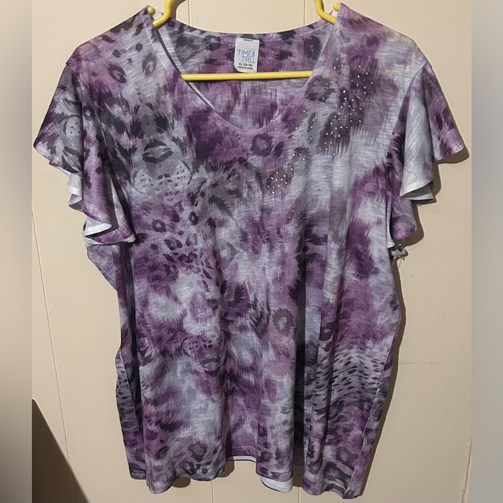 Time and Tru XL Purple Leopard Print w/ Gems